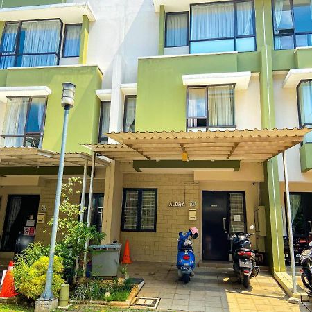 Aloha Guest House - 1 Male Only Tangerang Exteriér fotografie