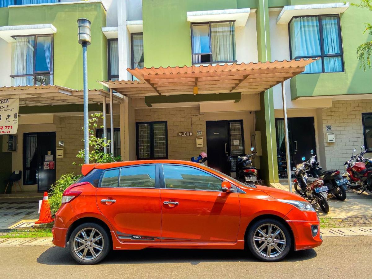 Aloha Guest House - 1 Male Only Tangerang Exteriér fotografie