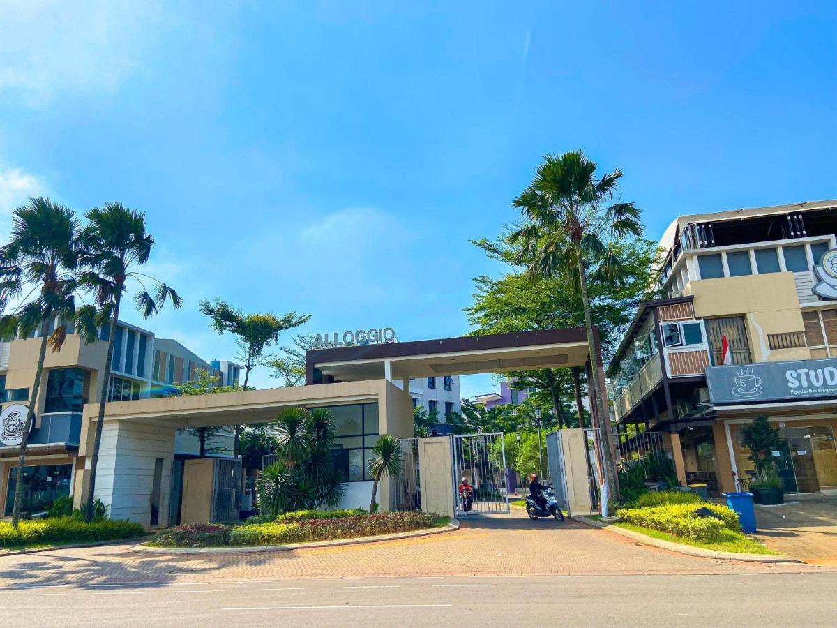 Aloha Guest House - 1 Male Only Tangerang Exteriér fotografie